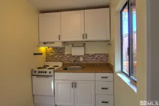 Photo #4: 230013125 Listing