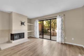 Photo #5: 230013162 Listing