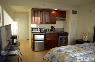 Photo #2: 230013166 Listing 