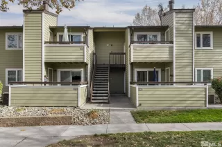 Photo #2: 230013192 Listing