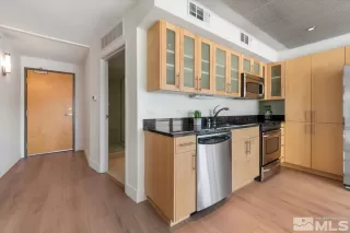 Photo #3: 230013355 Listing 