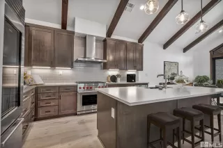 Photo #5: 230013436 Listing