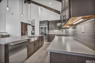 Photo #6: 230013436 Listing