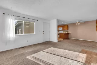 Photo #4: 230013538 Listing 