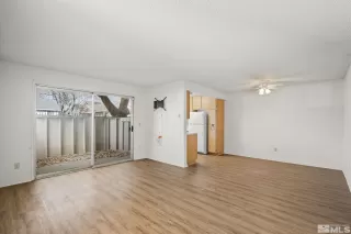 Photo #3: 230013591 Listing 