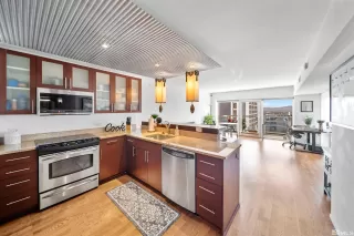 Photo #3: 230013597 Listing 