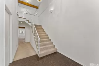 Photo #5: 230013730 Listing 