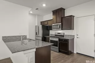 Photo #5: 230013826 Listing 