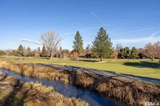 Photo #2: 230013863 Listing 