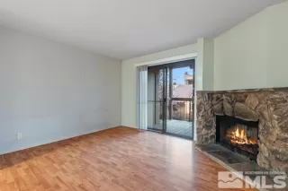 Photo #4: 230014078 Listing 
