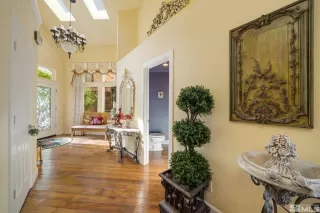 Photo #6: 230014125 Listing 