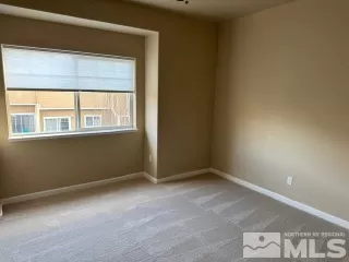 Photo #5: 230014136 Listing 