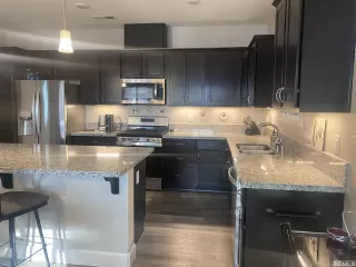 Photo #5: 230014155 Listing