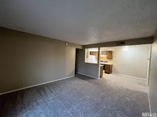 Photo #5: 230014261 Listing