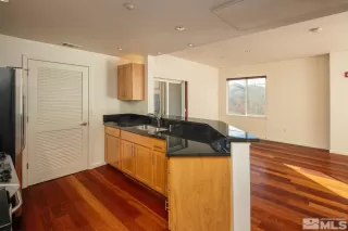 Photo #5: 230014311 Listing