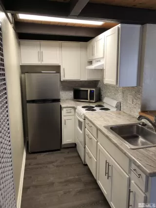 Photo #6: 240000004 Listing