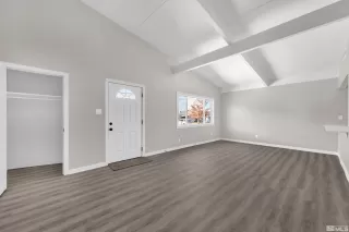 Photo #5: 240000279 Listing