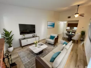 Photo #2: 240000303 Listing