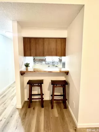 Photo #5: 240000303 Listing