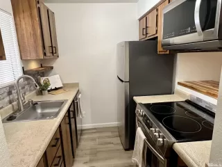 Photo #6: 240000303 Listing