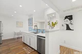 Photo #2: 240000445 Listing