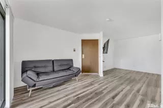 Photo #3: 240000474 Listing