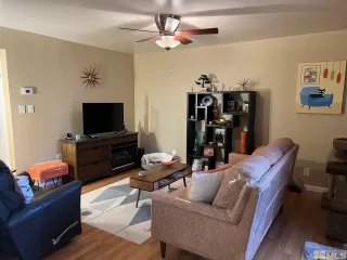 Photo #5: 240000523 Listing