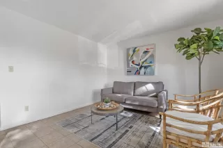 Photo #5: 240000526 Listing