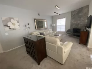 Photo #4: 240000537 Listing