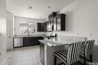 Photo #1: 240000572 Listing