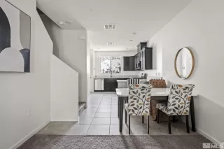 Photo #2: 240000572 Listing