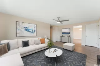 Photo #4: 240000582 Listing