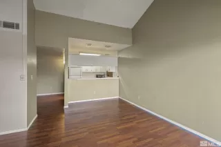 Photo #4: 240000730 Listing