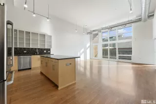 Photo #3: 240000906 Listing 