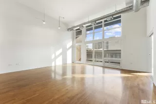 Photo #4: 240000906 Listing 