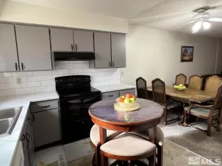 Photo #5: 240000930 Listing