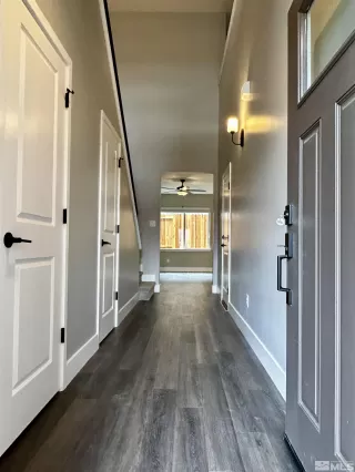 Photo #3: 240001045 Listing 