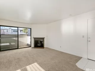 Photo #3: 240001053 Listing 