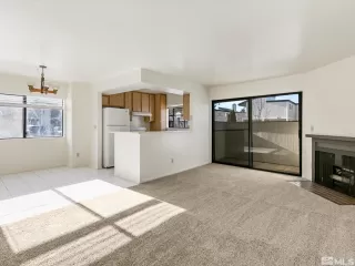 Photo #4: 240001053 Listing 