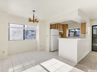 Photo #5: 240001053 Listing 