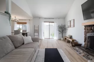 Photo #5: 240001102 Listing 