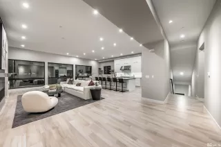 Photo #4: 240001121 Listing