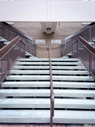 Photo #5: 240001158 Listing