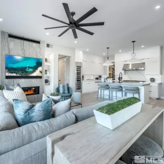 Photo #1: 240001163 Listing