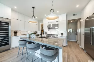 Photo #6: 240001163 Listing