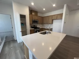 Photo #3: 240001185 Listing 