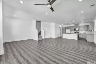 Photo #3: 240001189 Listing 