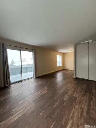 Photo #5: 240001201 Listing