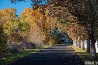 Photo #2: 240001400 Listing