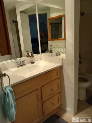 Photo #6: 240001406 Listing